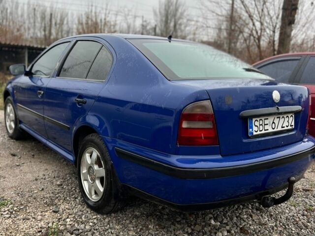 Синий Шкода Октавия, объемом двигателя 2 л и пробегом 300 тыс. км за 1800 $, фото 6 на Automoto.ua