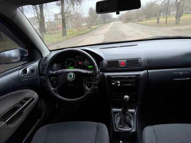 Синій Шкода Октавія, об'ємом двигуна 1.6 л та пробігом 228 тис. км за 4250 $, фото 11 на Automoto.ua