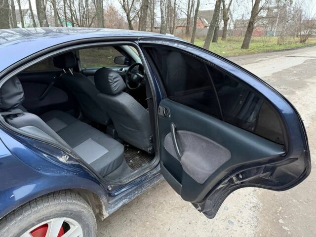 Синій Шкода Октавія, об'ємом двигуна 1.6 л та пробігом 228 тис. км за 4250 $, фото 8 на Automoto.ua