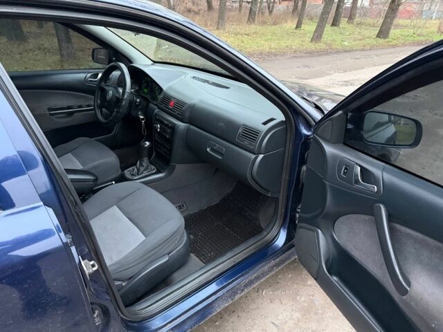 Синій Шкода Октавія, об'ємом двигуна 1.6 л та пробігом 228 тис. км за 4250 $, фото 9 на Automoto.ua