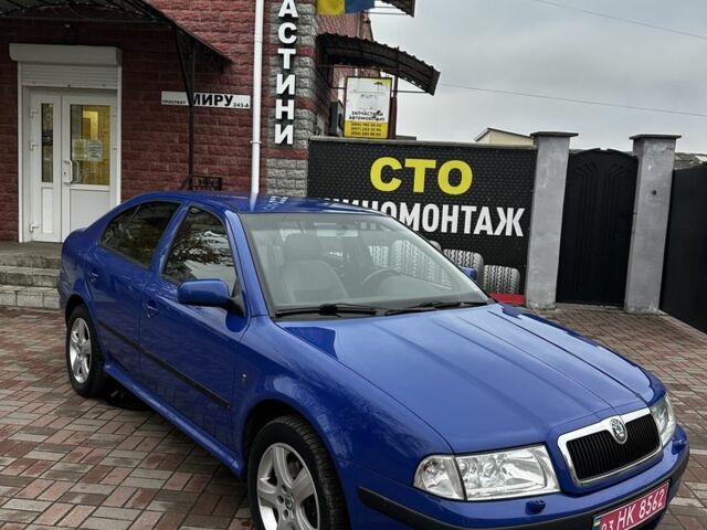 Синий Шкода Октавия, объемом двигателя 1.8 л и пробегом 264 тыс. км за 5000 $, фото 1 на Automoto.ua