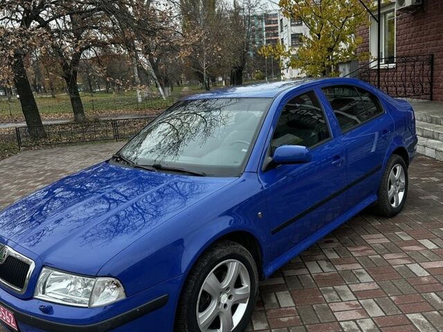 Синий Шкода Октавия, объемом двигателя 1.8 л и пробегом 264 тыс. км за 5000 $, фото 3 на Automoto.ua