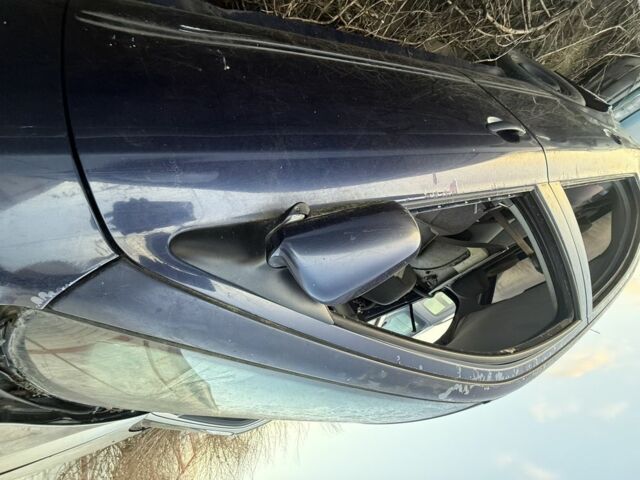 Синий Шкода Октавия, объемом двигателя 9 л и пробегом 300 тыс. км за 750 $, фото 4 на Automoto.ua