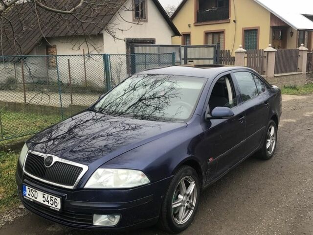 Синий Шкода Октавия, объемом двигателя 2 л и пробегом 300 тыс. км за 2500 $, фото 1 на Automoto.ua