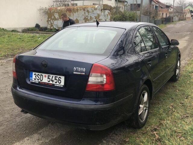 Синий Шкода Октавия, объемом двигателя 2 л и пробегом 300 тыс. км за 2500 $, фото 3 на Automoto.ua