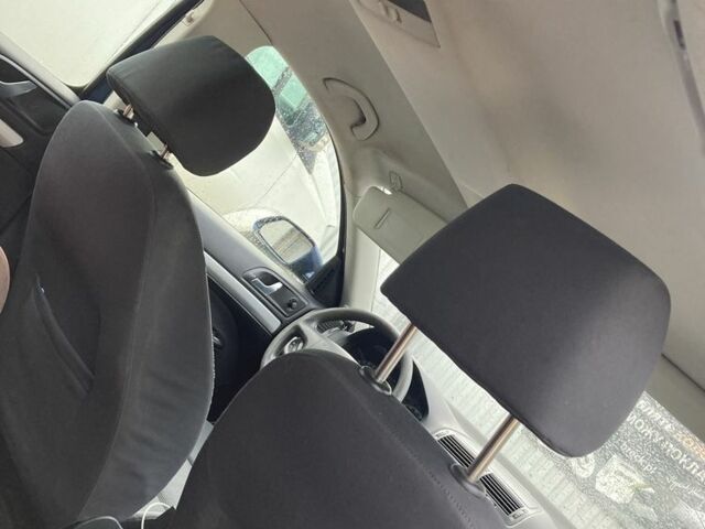 Синий Шкода Октавия, объемом двигателя 1.6 л и пробегом 330 тыс. км за 4300 $, фото 10 на Automoto.ua