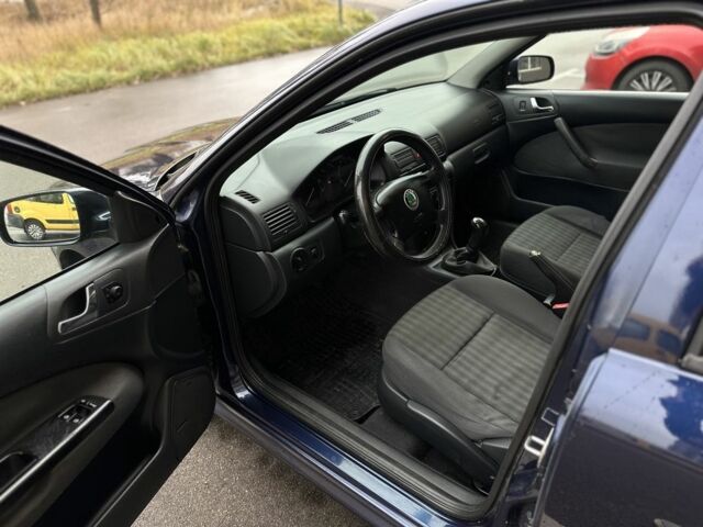 Синий Шкода Октавия, объемом двигателя 1.6 л и пробегом 252 тыс. км за 2300 $, фото 8 на Automoto.ua