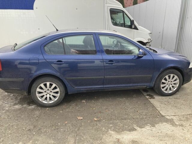 Синий Шкода Октавия, объемом двигателя 1.6 л и пробегом 330 тыс. км за 4300 $, фото 3 на Automoto.ua