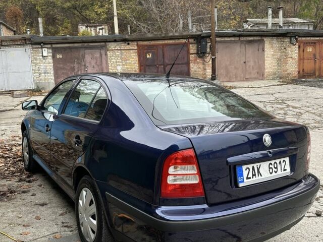 Синий Шкода Октавия, объемом двигателя 1.6 л и пробегом 252 тыс. км за 2200 $, фото 5 на Automoto.ua