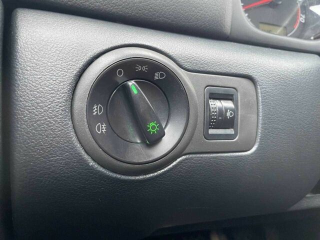 Синий Шкода Октавия, объемом двигателя 1.6 л и пробегом 289 тыс. км за 4990 $, фото 15 на Automoto.ua