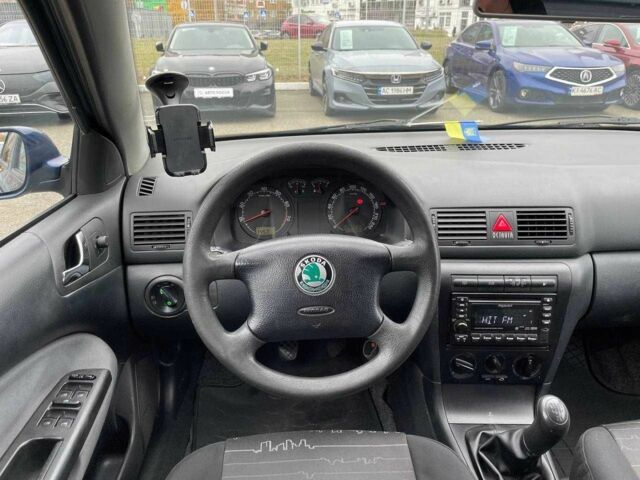 Синий Шкода Октавия, объемом двигателя 1.6 л и пробегом 289 тыс. км за 4990 $, фото 12 на Automoto.ua