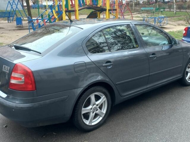 Синий Шкода Октавия, объемом двигателя 2 л и пробегом 273 тыс. км за 3800 $, фото 4 на Automoto.ua