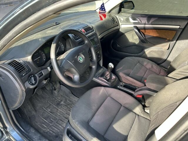 Синій Шкода Октавія, об'ємом двигуна 1.9 л та пробігом 350 тис. км за 2150 $, фото 8 на Automoto.ua