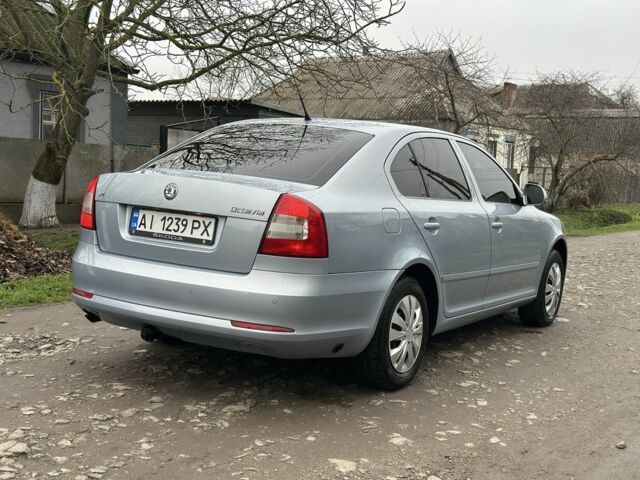 Синий Шкода Октавия, объемом двигателя 1.6 л и пробегом 254 тыс. км за 7200 $, фото 2 на Automoto.ua