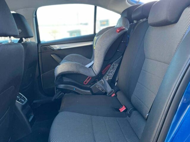 Синий Шкода Октавия, объемом двигателя 1.6 л и пробегом 248 тыс. км за 11500 $, фото 14 на Automoto.ua