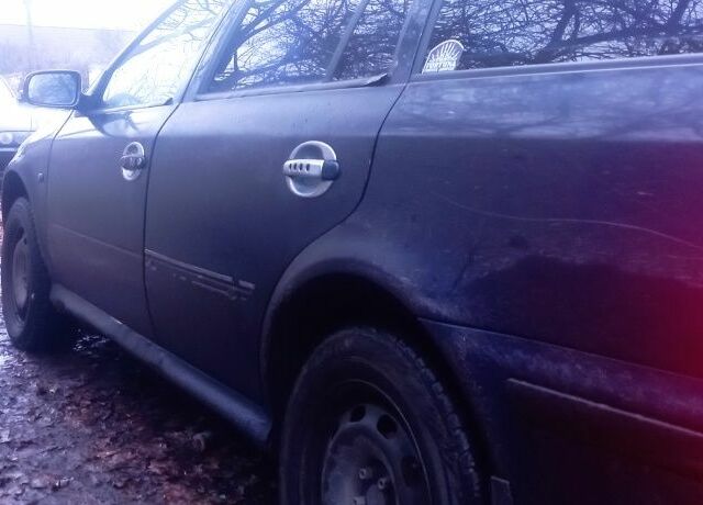 Синій Шкода Октавія, об'ємом двигуна 1.9 л та пробігом 60 тис. км за 1850 $, фото 11 на Automoto.ua