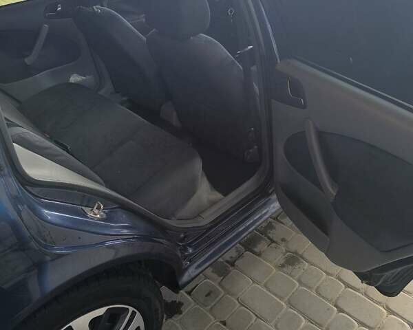 Синий Шкода Октавия, объемом двигателя 1.6 л и пробегом 273 тыс. км за 3700 $, фото 12 на Automoto.ua