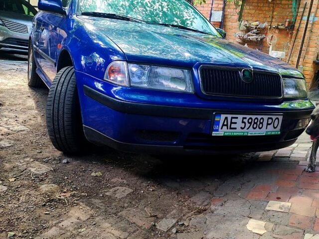 Синий Шкода Октавия, объемом двигателя 2 л и пробегом 265 тыс. км за 3600 $, фото 9 на Automoto.ua