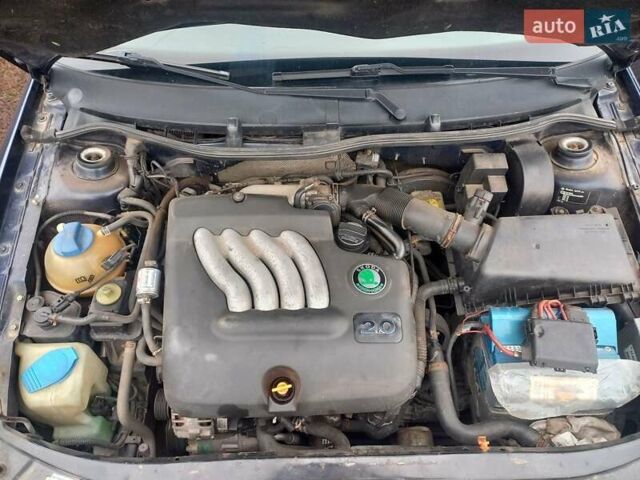 Синий Шкода Октавия, объемом двигателя 2 л и пробегом 245 тыс. км за 3562 $, фото 1 на Automoto.ua