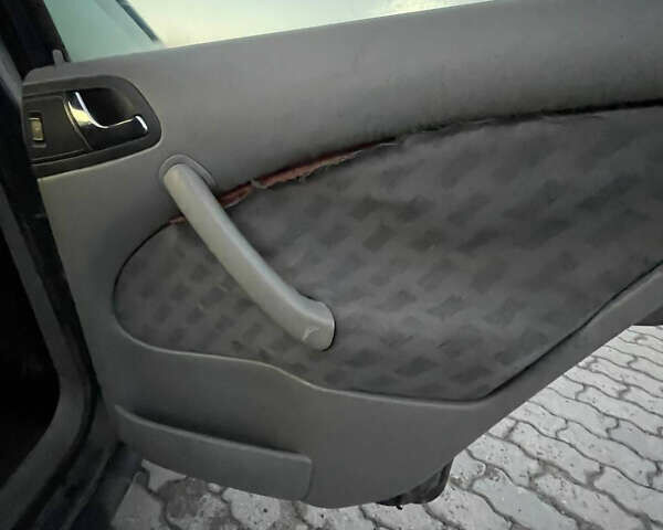 Синий Шкода Октавия, объемом двигателя 1.9 л и пробегом 350 тыс. км за 2200 $, фото 27 на Automoto.ua