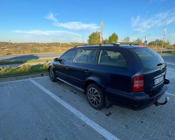 Синий Шкода Октавия, объемом двигателя 1.9 л и пробегом 350 тыс. км за 2200 $, фото 4 на Automoto.ua