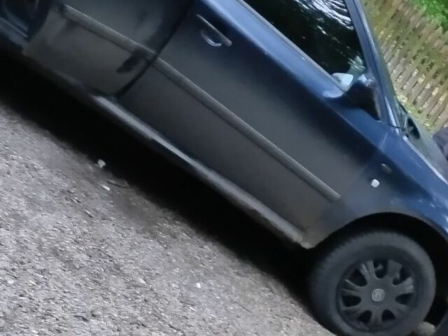 Синій Шкода Октавія, об'ємом двигуна 2 л та пробігом 888 тис. км за 2158 $, фото 12 на Automoto.ua