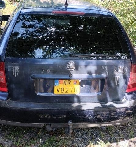 Синій Шкода Октавія, об'ємом двигуна 2 л та пробігом 888 тис. км за 2158 $, фото 1 на Automoto.ua