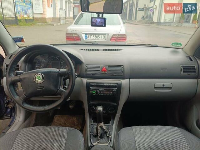 Синий Шкода Октавия, объемом двигателя 1.98 л и пробегом 318 тыс. км за 3800 $, фото 4 на Automoto.ua