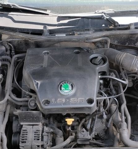 Синій Шкода Октавія, об'ємом двигуна 2 л та пробігом 888 тис. км за 2158 $, фото 7 на Automoto.ua