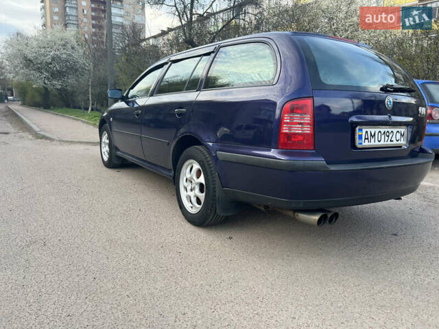 Синий Шкода Октавия, объемом двигателя 1.6 л и пробегом 244 тыс. км за 4500 $, фото 5 на Automoto.ua