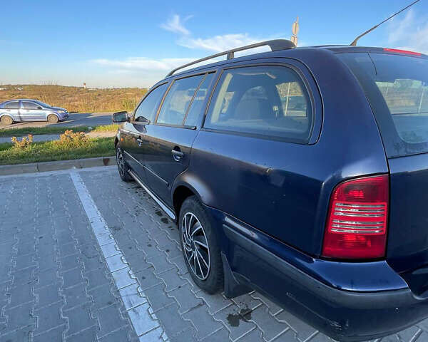 Синий Шкода Октавия, объемом двигателя 1.9 л и пробегом 350 тыс. км за 2200 $, фото 17 на Automoto.ua