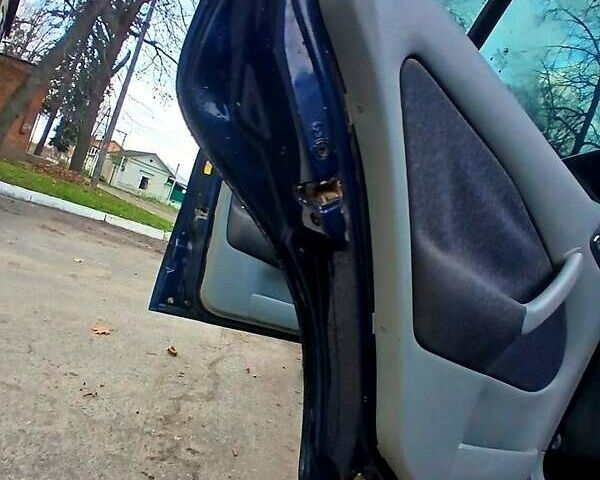 Синий Шкода Октавия, объемом двигателя 1.6 л и пробегом 209 тыс. км за 3850 $, фото 8 на Automoto.ua