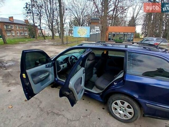 Синий Шкода Октавия, объемом двигателя 1.6 л и пробегом 209 тыс. км за 3850 $, фото 3 на Automoto.ua