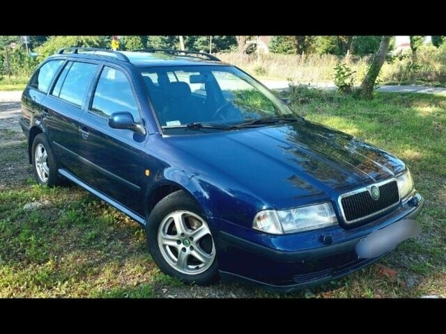 Синий Шкода Октавия, объемом двигателя 1.78 л и пробегом 270 тыс. км за 4000 $, фото 13 на Automoto.ua