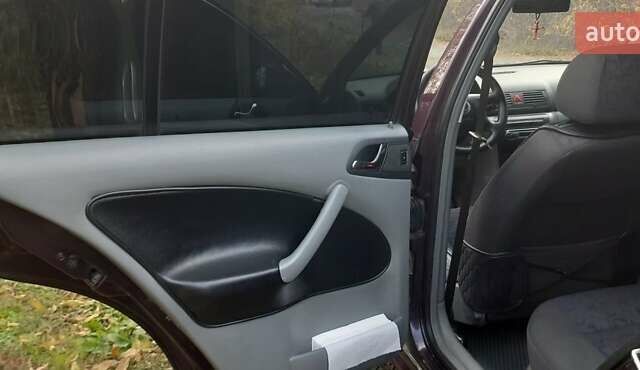 Шкода Октавия 2000 в Днепре (Днепропетровске) на Automoto.ua Синий Шкода Октавия, объемом двигателя 1.6 л и пробегом 270 тыс. км за 3900 $, фото 7 на Automoto.ua