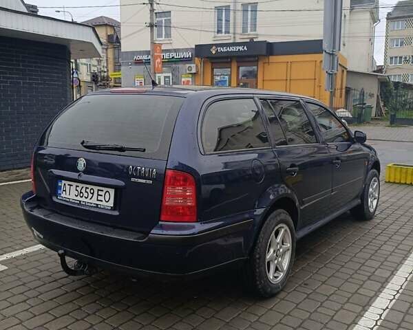 Синий Шкода Октавия, объемом двигателя 1.98 л и пробегом 318 тыс. км за 3800 $, фото 2 на Automoto.ua