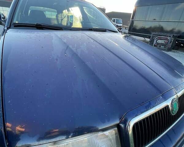 Синий Шкода Октавия, объемом двигателя 1.9 л и пробегом 350 тыс. км за 2200 $, фото 2 на Automoto.ua