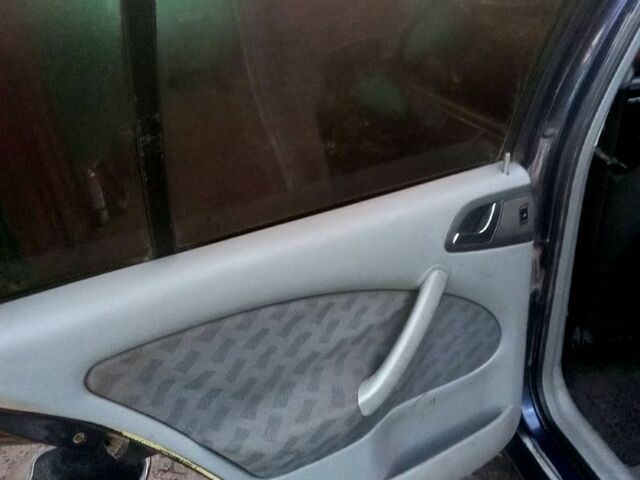 Синий Шкода Октавия, объемом двигателя 2 л и пробегом 412 тыс. км за 2350 $, фото 7 на Automoto.ua