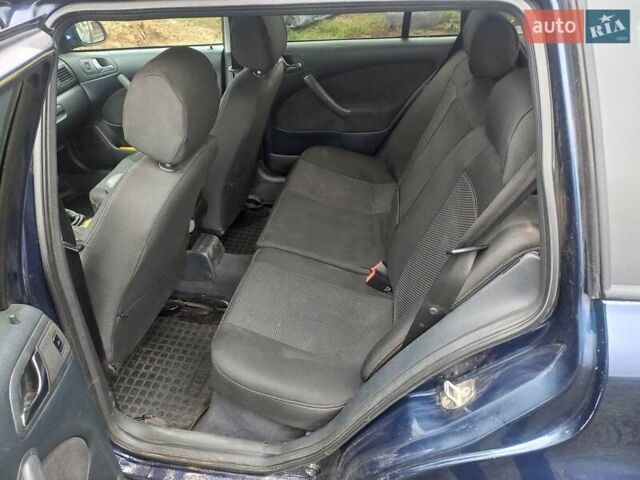 Синий Шкода Октавия, объемом двигателя 2 л и пробегом 245 тыс. км за 3562 $, фото 5 на Automoto.ua