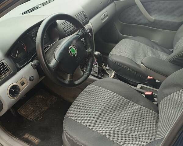 Синий Шкода Октавия, объемом двигателя 1.98 л и пробегом 318 тыс. км за 3800 $, фото 7 на Automoto.ua