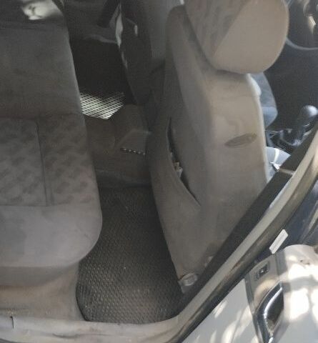 Синій Шкода Октавія, об'ємом двигуна 2 л та пробігом 888 тис. км за 2158 $, фото 3 на Automoto.ua