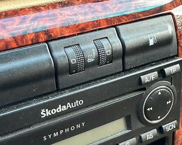 Синій Шкода Октавія, об'ємом двигуна 1.8 л та пробігом 275 тис. км за 3400 $, фото 33 на Automoto.ua