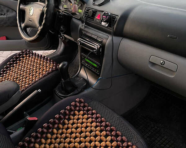 Синий Шкода Октавия, объемом двигателя 1.9 л и пробегом 350 тыс. км за 2200 $, фото 18 на Automoto.ua