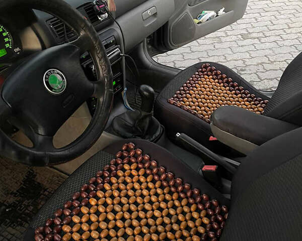 Синий Шкода Октавия, объемом двигателя 1.9 л и пробегом 350 тыс. км за 2200 $, фото 20 на Automoto.ua