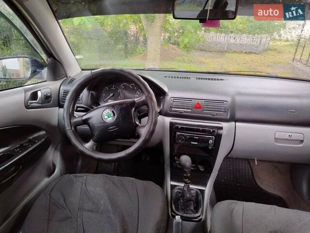 Синій Шкода Октавія, об'ємом двигуна 1.9 л та пробігом 333 тис. км за 2999 $, фото 2 на Automoto.ua