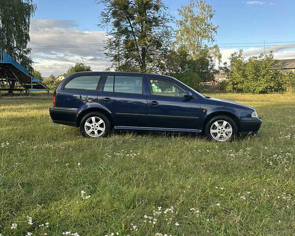 Синій Шкода Октавія, об'ємом двигуна 1.8 л та пробігом 275 тис. км за 3400 $, фото 49 на Automoto.ua