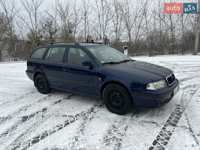 Синій Шкода Октавія, об'ємом двигуна 1.98 л та пробігом 215 тис. км за 4600 $, фото 1 на Automoto.ua