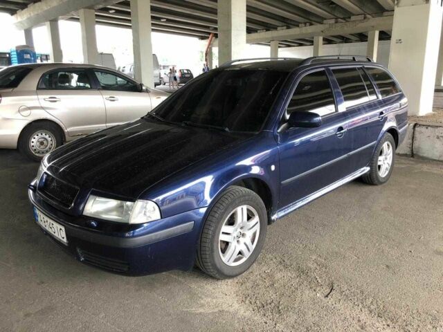Синий Шкода Октавия, объемом двигателя 2 л и пробегом 250 тыс. км за 3500 $, фото 4 на Automoto.ua