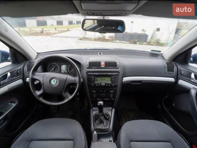 Синій Шкода Октавія, об'ємом двигуна 2 л та пробігом 295 тис. км за 2650 $, фото 9 на Automoto.ua