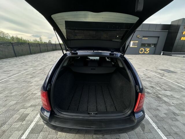 Синий Шкода Октавия, объемом двигателя 2 л и пробегом 310 тыс. км за 4100 $, фото 7 на Automoto.ua